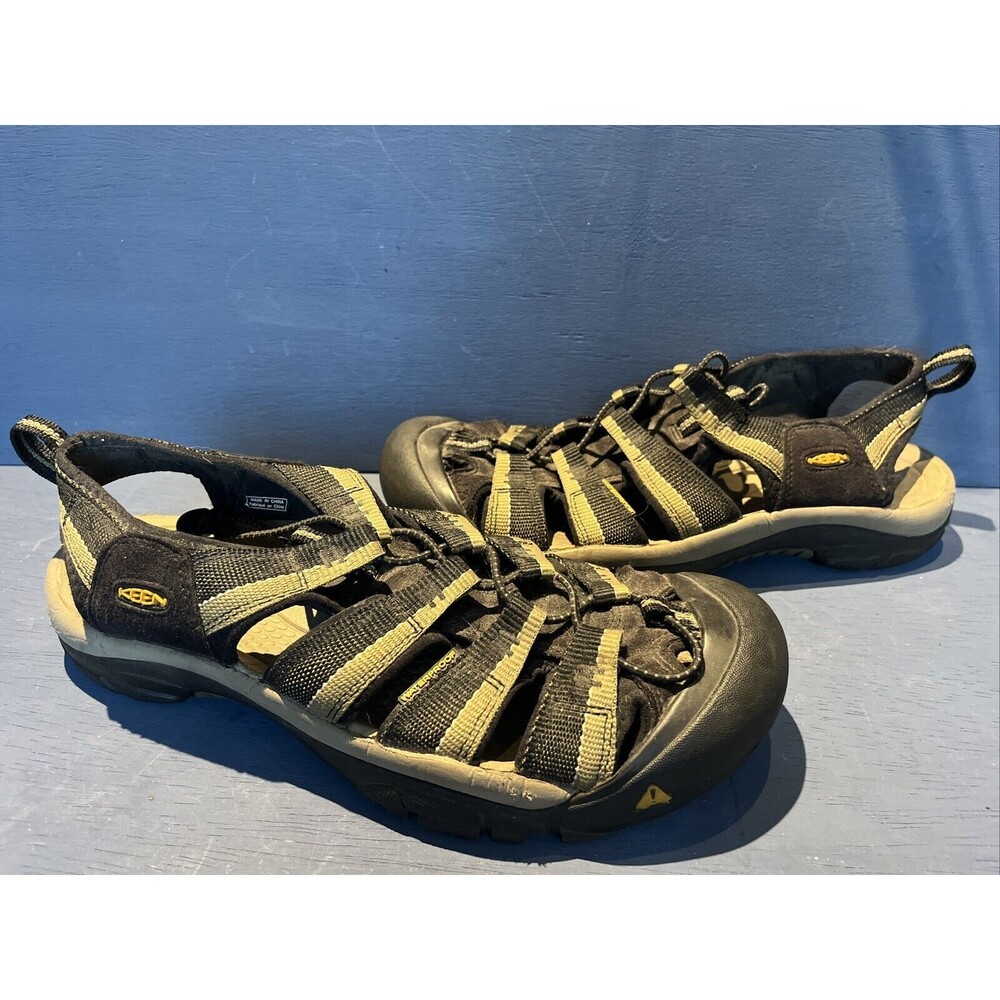 KEEN Newport H2 Mens Sport Water Sandals Size 12? Waterproof Black READ